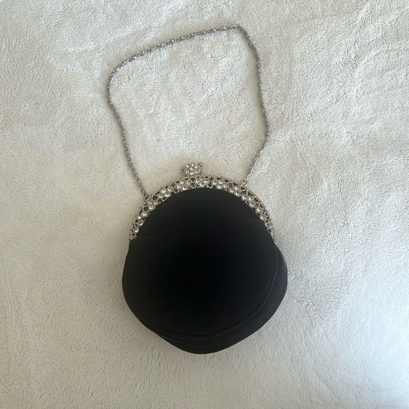 Handbags - VINTAGE-look black shimmer satin purse ornate chain & kiss lock evening pouch